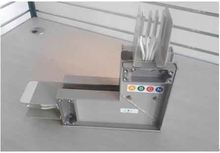 樹(shù)脂絕緣防水母線(xiàn)槽